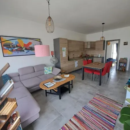 The Queen Freddy Penthouse *