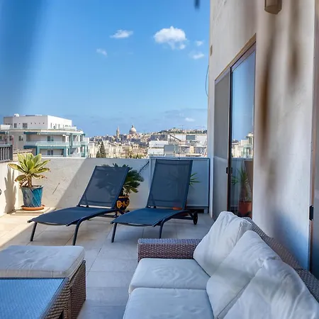 The Queen Freddy Penthouse Appartement *