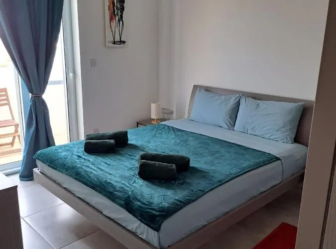 The Queen Freddy Penthouse *